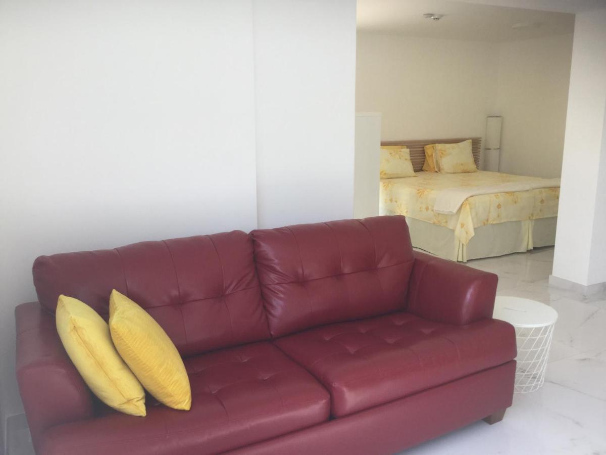 Yellow Studio Brand New Лимасол Экстерьер фото