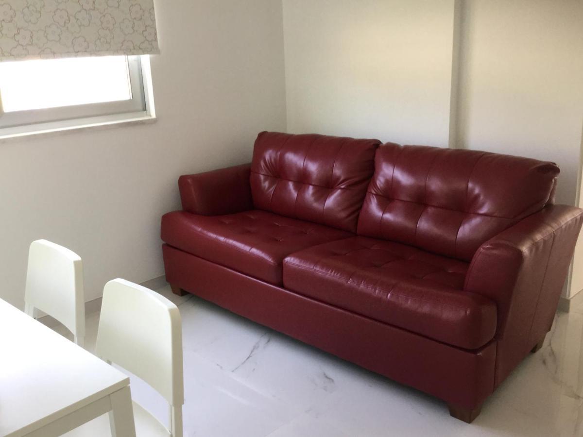 Yellow Studio Brand New Лимасол Экстерьер фото